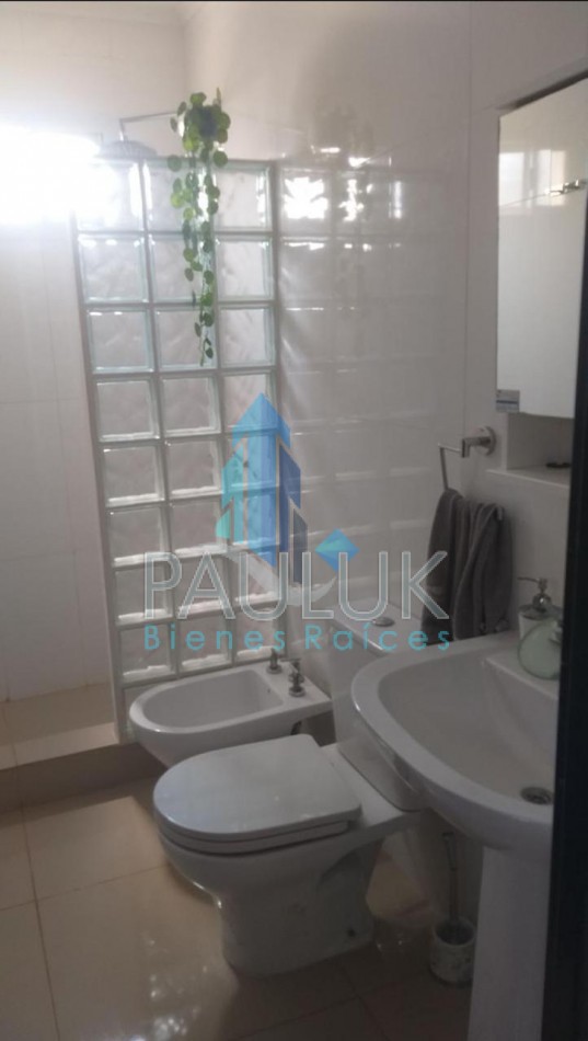 2 CASAS Y UN DEPARTAMENTO