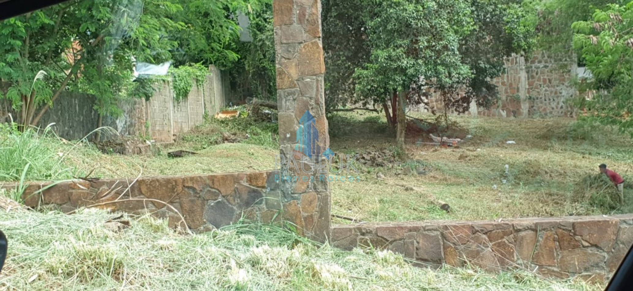 TERRENO 